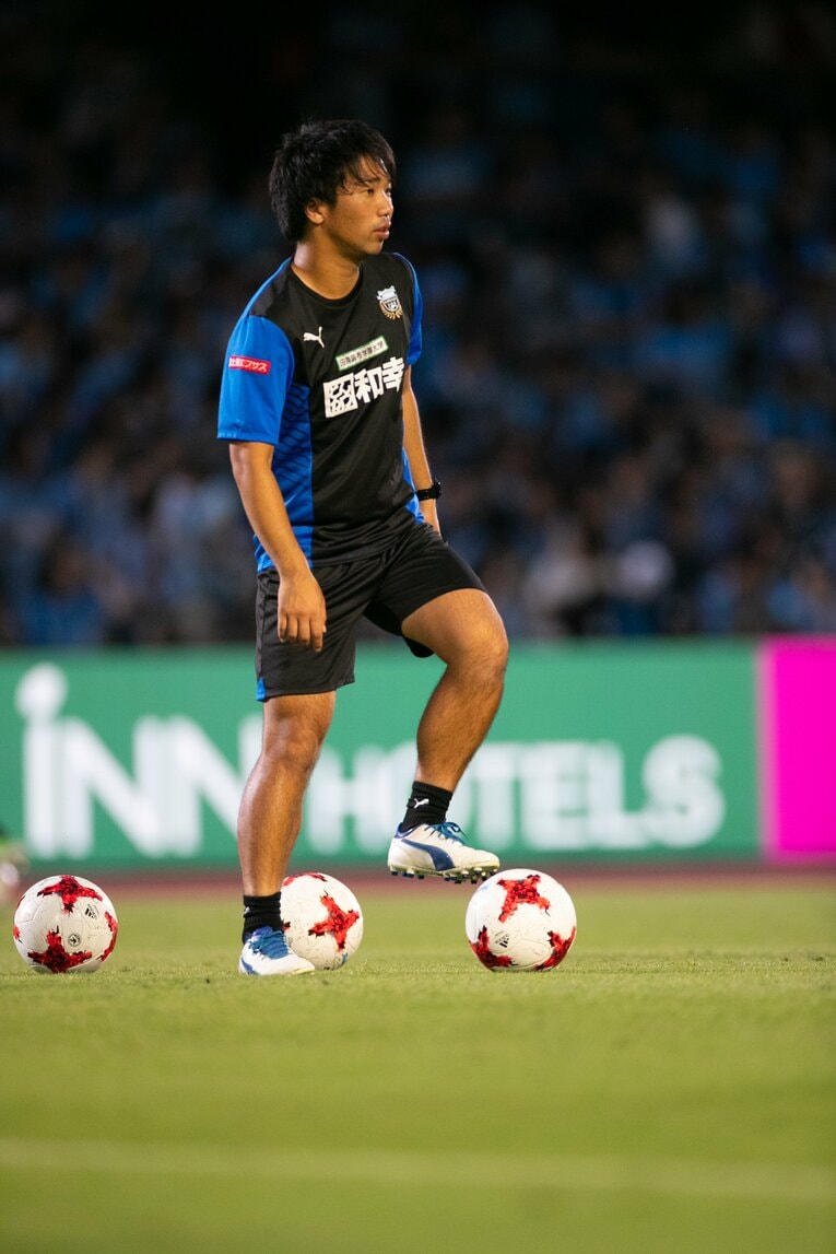 2017年の吉田勇樹コーチ。一見すると指導者というよりも現役のサッカー選手だ　©KAWASAKI FRONTALE