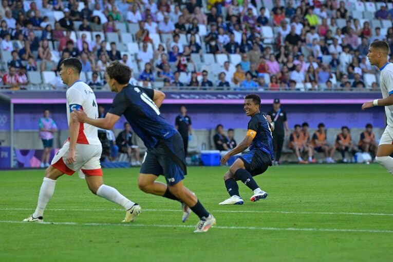 ポジションごとの役割が明確化され、連動性の高いプレーがしばしば見られるようになった　©Koki Nagahama/JMPA