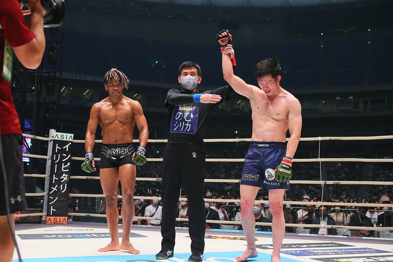 スプリット判定で惜しくも敗れたが、そのポテンシャルが高く評価された　©RIZIN FF