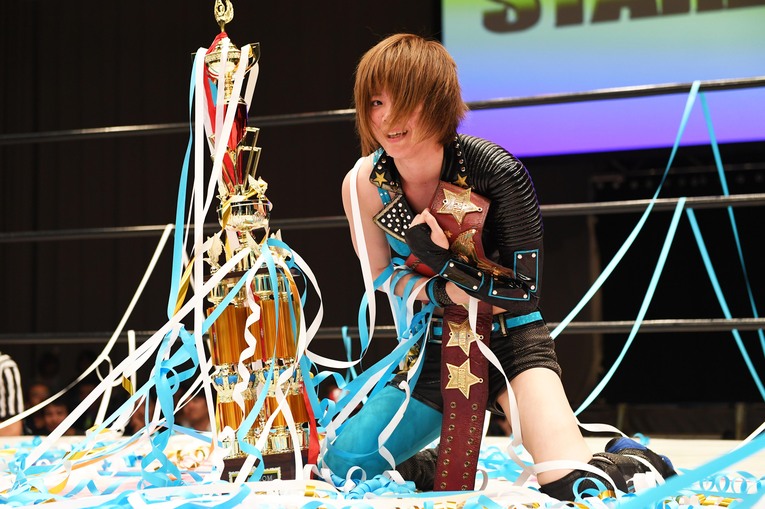 紫雷イオvs.岩谷麻優。2017年6月21日、後楽園ホール　©Essei Hara