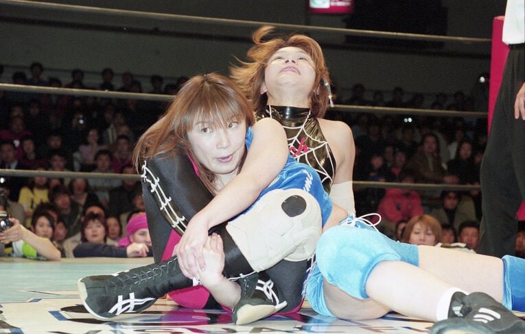 2001年3月20日、府川唯未の引退試合（対戦相手は吉田万里子）　©東京スポーツ新聞社