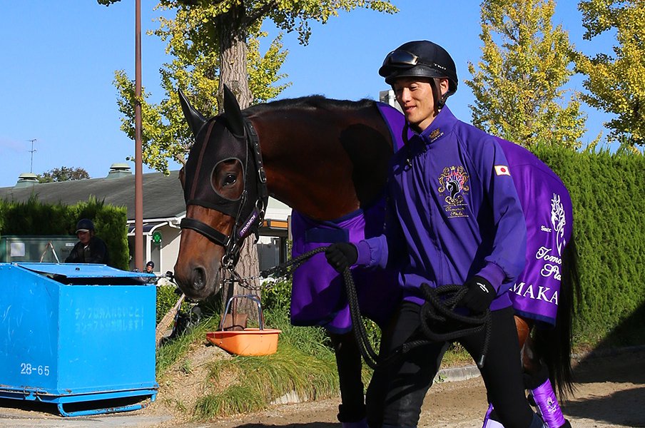 メンバーが強すぎて少頭数の天皇賞。武豊の2年越しの逆襲は成功するか。<Number Web> photograph by Yuji Takahashi