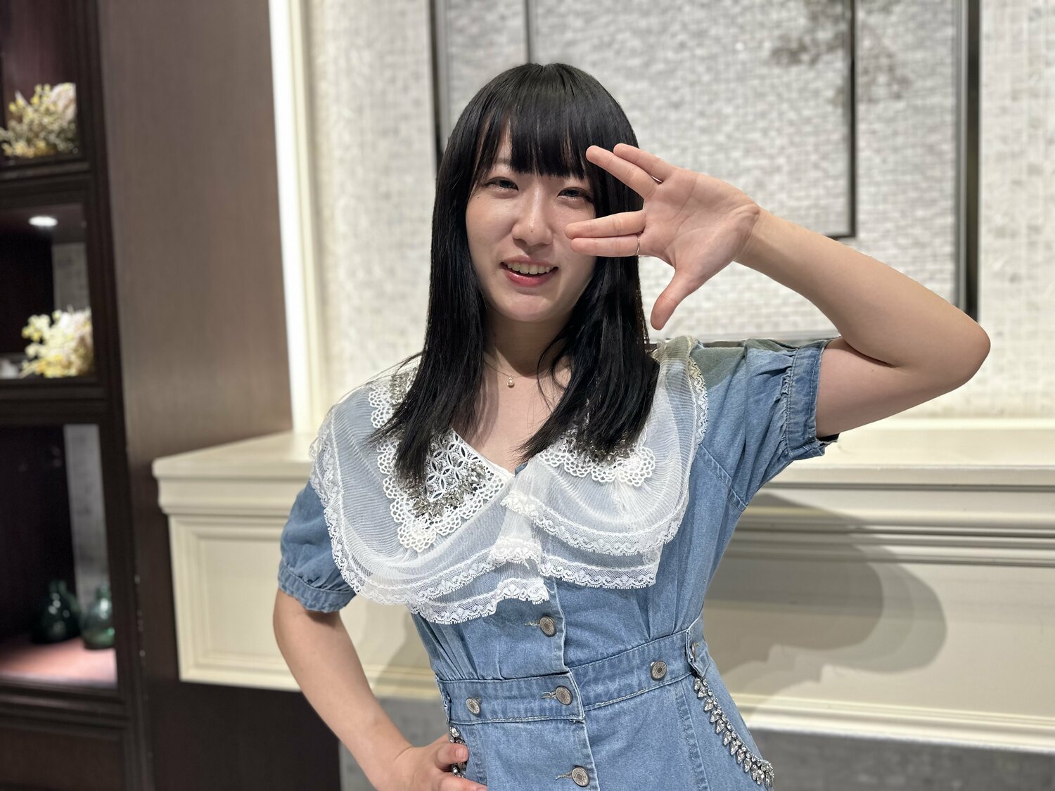 入場時に見せるこのポーズはSFシリーズ『スタートレック』から　©Norihiro Hashimoto