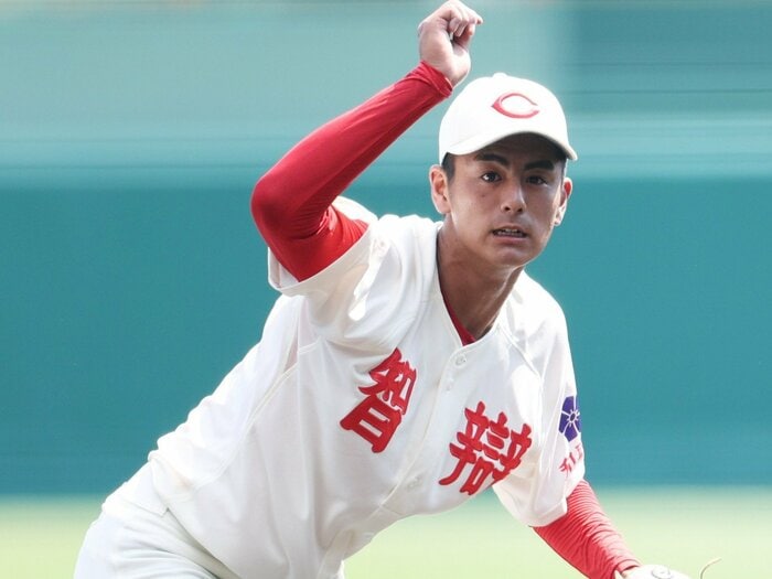 「デカいだけのちゃらんぽらんなヤツ」がなぜMLBからドラフト指名まで?…“名門校で甲子園出場→ハワイ大進学”の武元一輝(21歳)とは何者なのか<Number Web> photograph by JIJI PRESS