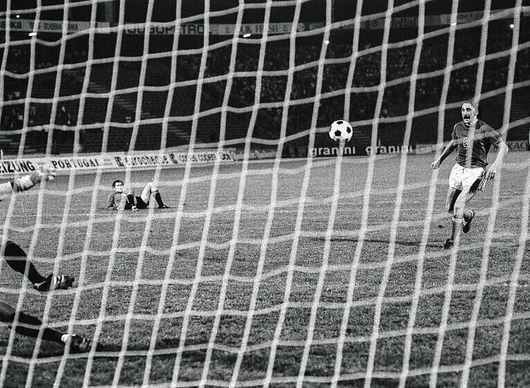 パネンカは大会2カ月前から、もしPKになったらチップキックを蹴ると決めていた