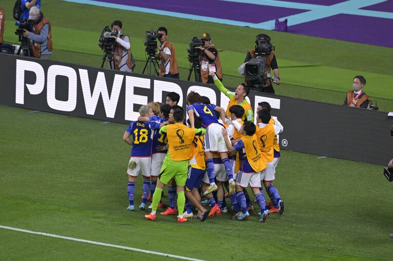 堂安のもとに集める代表メンバー　©Koki Nagahama/JMPA