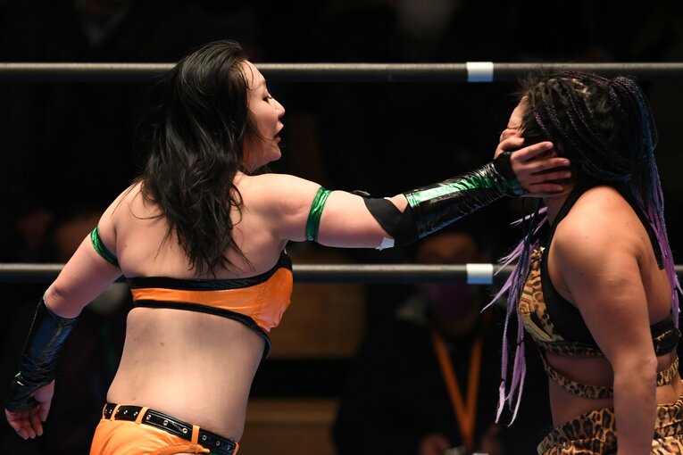 12月31日（昼）のアイスリボン。藤田あかねの平手打ち