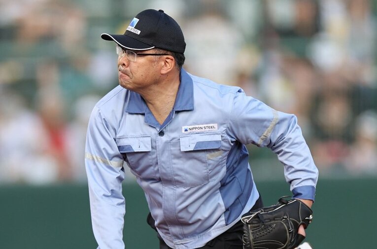 2024年6月21日、ソフトバンク対ロッテで始球式を務める森尾和貴。甲子園優勝後には地元のダイエーがドラフト指名するという報道もあった ／ photograph by JIJI PRESS