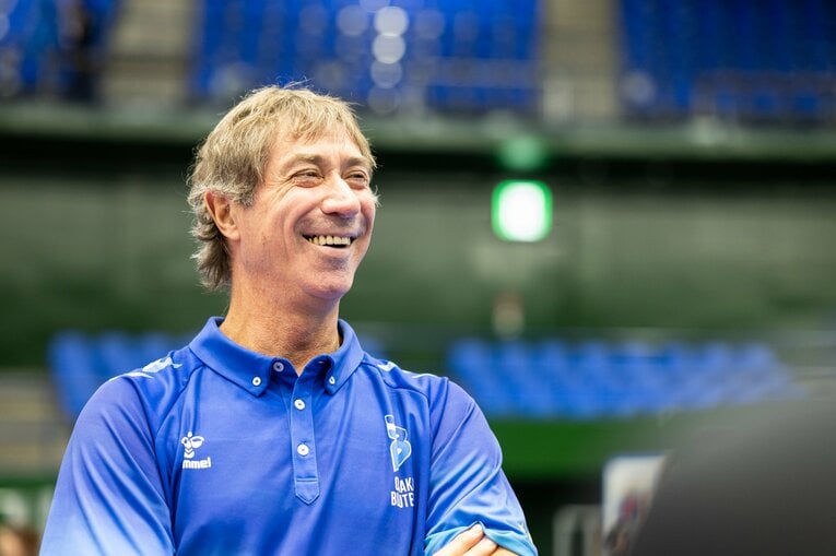 優しい笑顔が印象的なティリ監督。リオ五輪では長男もバスケットボールのフランス代表として出場　©︎Nanae Suzuki