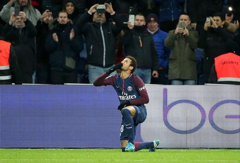 ロナウド＆メッシさえいなければ……。バロンドール3位という涙の歴史。(4) ／ photograph by Getty Images