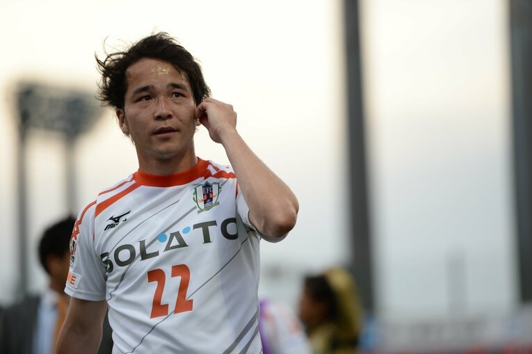 愛媛FCや慶応義塾大学で活躍した近藤。U-18の日本代表に選ばれるなど世代別ではトップクラスの存在だった ©AFLO