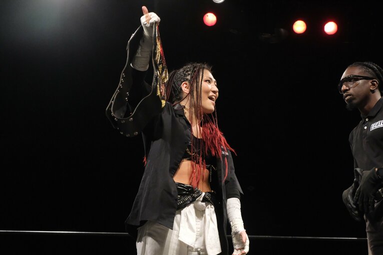 元パティシエが蛍光灯で殴り合い…“デスマッチアマゾネス”山下りなの媚びない魅力「犯罪以外なら何してもいい」 米国で男子相手に王座獲得(67)