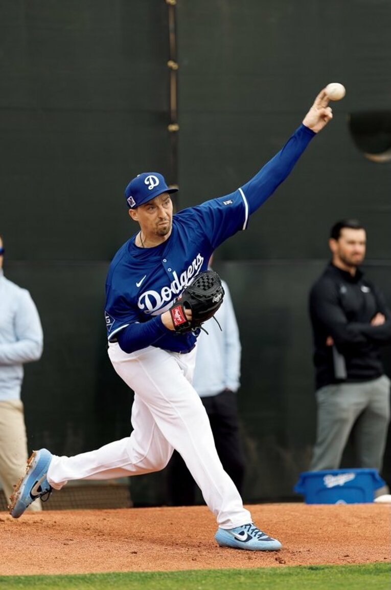 ブレイク・スネル／1992年12月4日生、ワシントン州出身。'11年ドラフト1巡目でレイズに入団。'16年にメジャーデビュー。'18年は21勝で最多勝とサイ・ヤング賞。'21年にパドレス移籍。'23年に2度目のサイ・ヤング賞。ジャイアンツに在籍した'24年はノーヒットノーラン。193cm、102kg　©Yukihito Taguchi