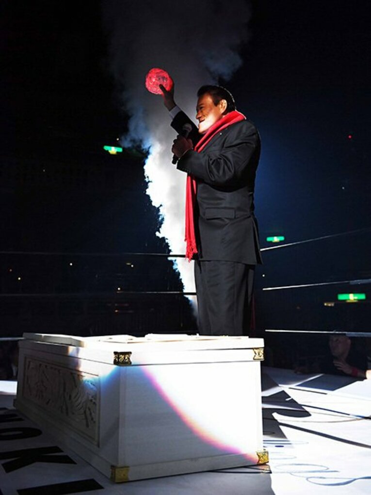 “引退宣言”を越えた“生前葬”！アントニオ猪木はどう死ぬべきか。(2)