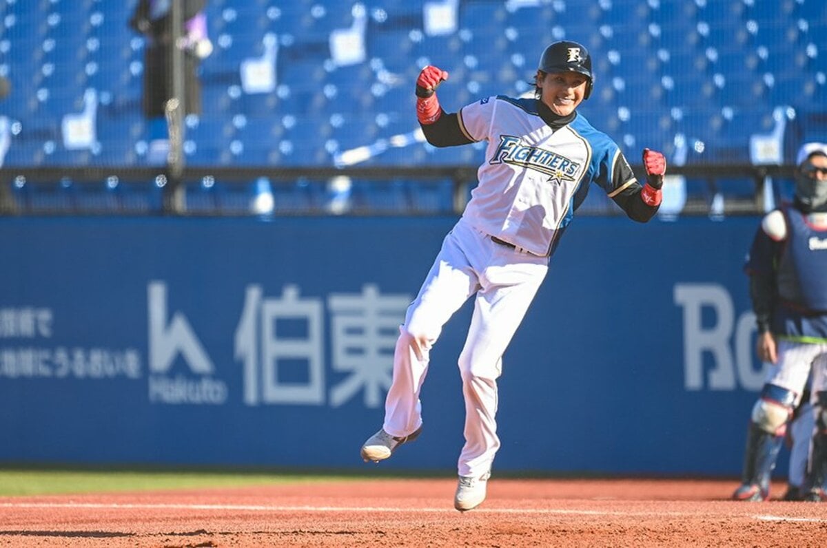 取材記者の本音 正直ガッカリのプロ野球トライアウト キラリ光った楽天戦力外の フルスイング 外野手とは トライアウト プロ野球 Number Web ナンバー