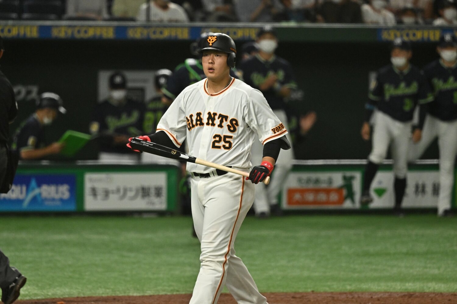 21本塁打、62打点（7月16日時点）だが、首位の村上に大きく離されている巨人・岡本和真 ©︎Hideki Sugiyama