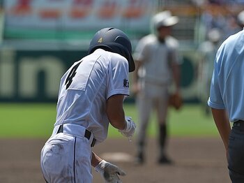 高校野球の「最高の負け方」って？努力の全てを出した姿勢に拍手を。＜Number Web＞ photograph by Hideki Sugiyama