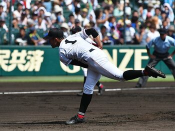 マウンドと傾斜が違うブルペンって。野球が上手くなるための意外な視点。＜Number Web＞ photograph by Hideki Sugiyama