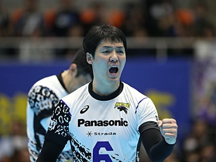 Vリーグで嫌がられる男の観察力。白澤健児が見せるバレーの面白さ。<Number Web> photograph by V.LEAGUE