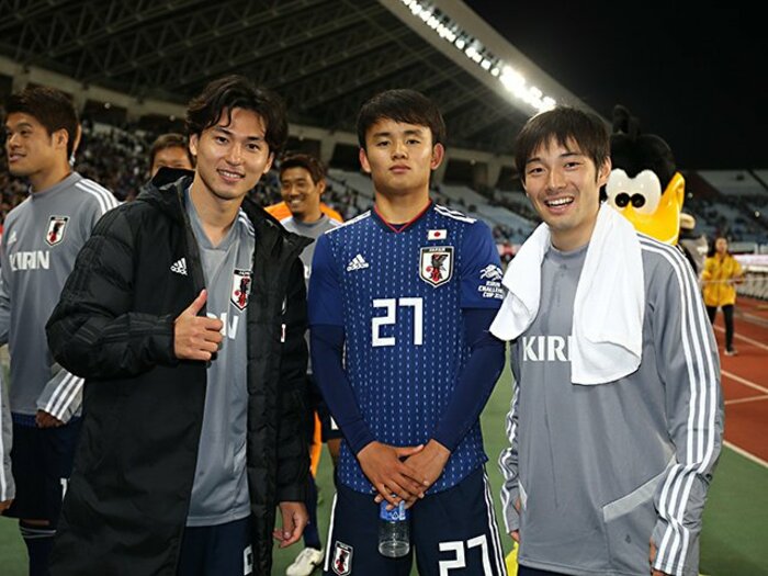 久保建英、代表デビューからの1年。リーガ2得点が“右足”という非凡さ。＜Number Web＞ photograph by JFA/AFLO