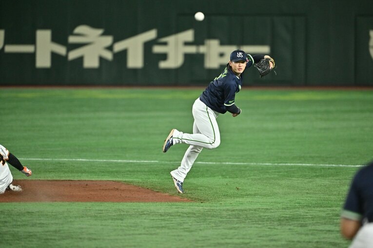 最多安打のタイトルを獲得した長岡秀樹　©Hideki Sugiyama