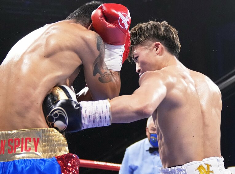 2021年6月19日、マイケル・ダスマリナスを仕留めた左ボディ（1枚目／全2枚）©Naoki Fukuda