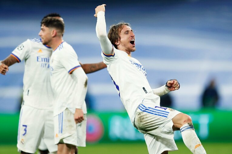 PSGメッシらをサポーターが威圧…CLベスト16でレアル大逆転勝利の背景＜翌日、カンプノウではなぜかバルサの守護神にブーイング＞(33)