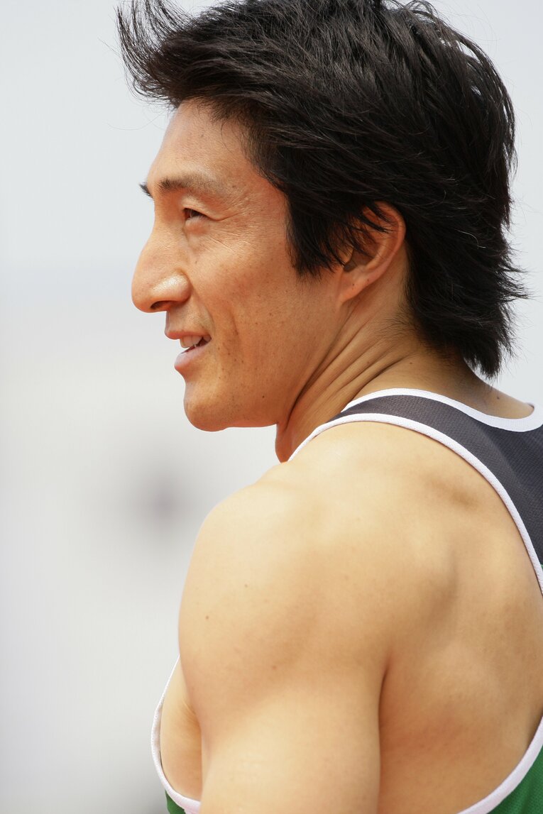 2008年撮影の朝原宣治。輝く肉体美　©Shigeki Yamamoto