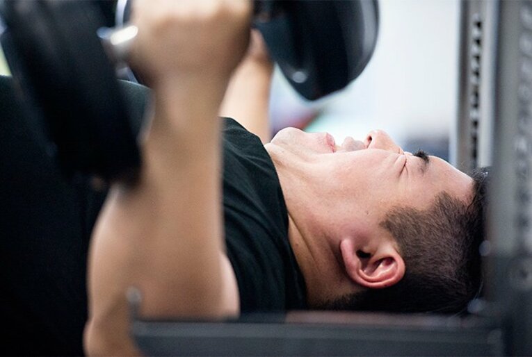 パラ・パワーリフター大堂秀樹。「コーラと赤いきつね」の謎とは？(5)