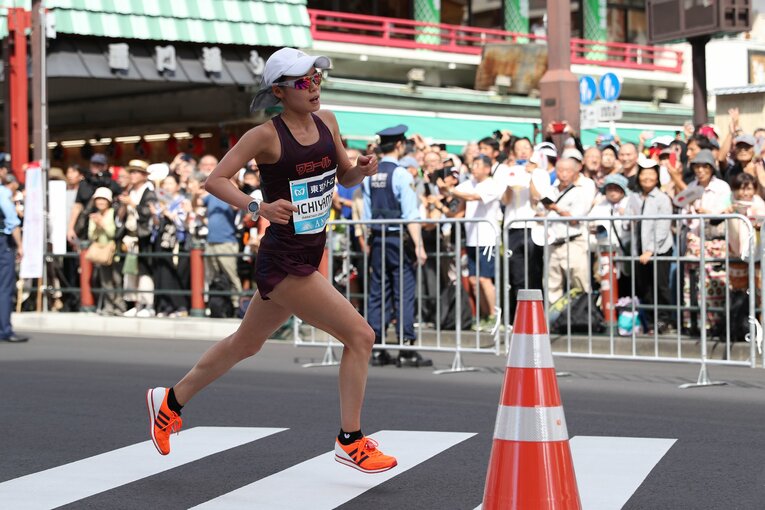 強行出場したロンドンマラソンでMGC出場権を獲得した一山だったが、6位に沈んだ。鈴木も同大会で7位に終わっている　©Getty Images