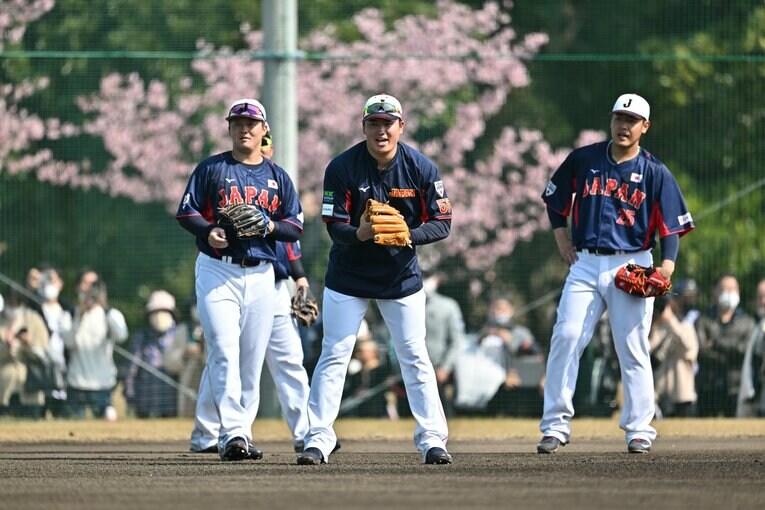 ファンも多く駆けつけ、キャンプの雰囲気は明るい　©Hideki Sugiyama