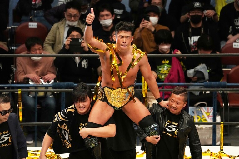 オカダ・カズチカを破りIWGP世界ヘビー級王者に輝いたSANADA