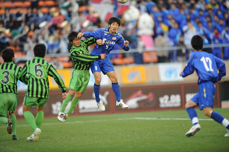 2009年1月の高校サッカー選手権　©BUNGEISHUNJU
