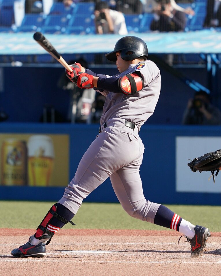 ドラフト目玉ベスト3　内野手編【1】慶応大・廣瀬隆太（182cm91kg・右投右打）　©JIJI PRESS
