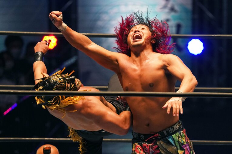 高橋ヒロムのラリアット「ヒロムちゃんボンバー」