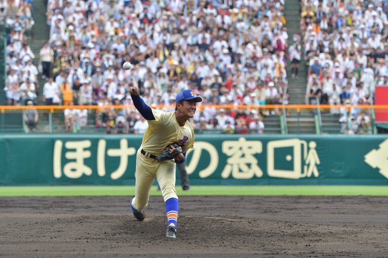 2019年夏の甲子園決勝、履正社戦での奥川恭伸　©︎Hideki Sugiyama