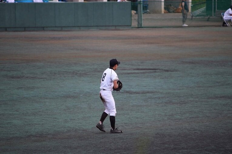開成高時代の宮崎。外野を守った