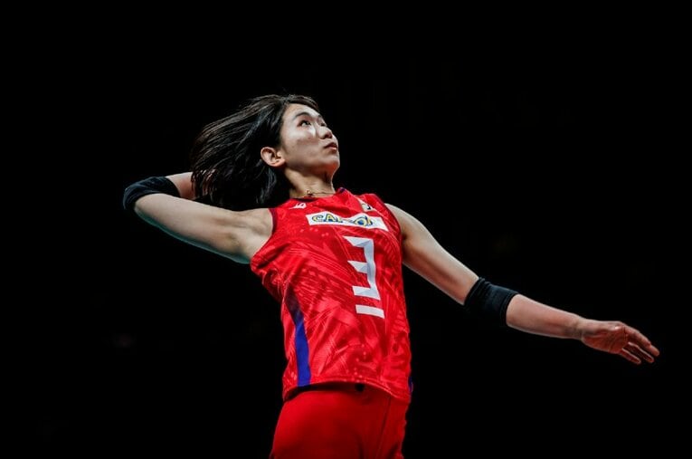 世界選手権を前に、伸ばしてきた髪をバッサリ切った古賀紗理那　©FIVB