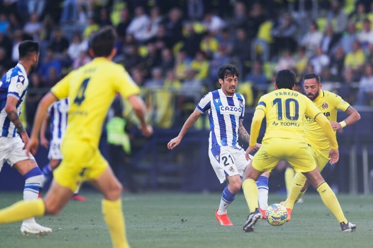 「久保建英とシルバが絡めば何かが起こる」でも2人の代わりは…不調ソシエダで奮闘“タケのクロスバー直撃弾、古巣選手との旧交”を撮った(17)