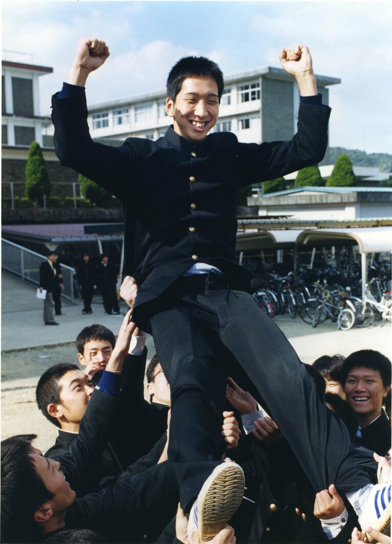 1998年ドラフトで阪神から1位指名を受けた藤川球児（高知商時代）　©KYODO