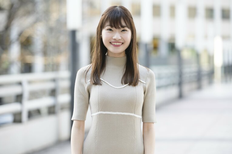 史上初めて“JRAの場内実況”を担当した女性アナウンサー「ファンのあたたかさに救われた」藤原菜々花26歳が語る“デビュー戦”の舞台裏(20)