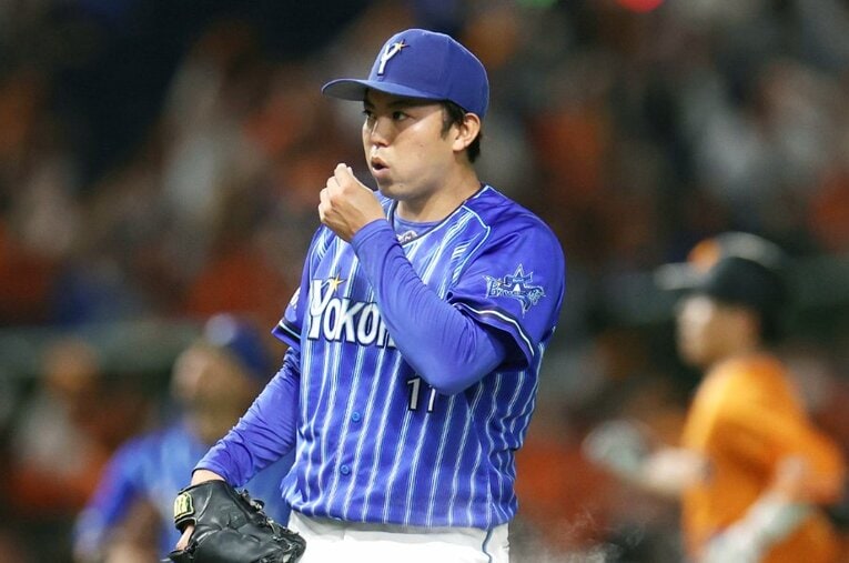 今季、ルーキーイヤーとは違ったスタイルで相手打者を手球に取る東克樹。今季チームトップ6勝の勝ち頭が、復活のきっかけとなった試合を語った ／ photograph by JIJI PRESS