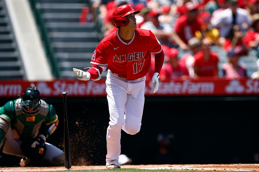 「大谷翔平は6月に最も活躍する」 過去データから予測される“打撃成績の急激な上昇”がスゴい…“最強バッター”トラウトに並べるか?<Number Web> photograph by Getty Images