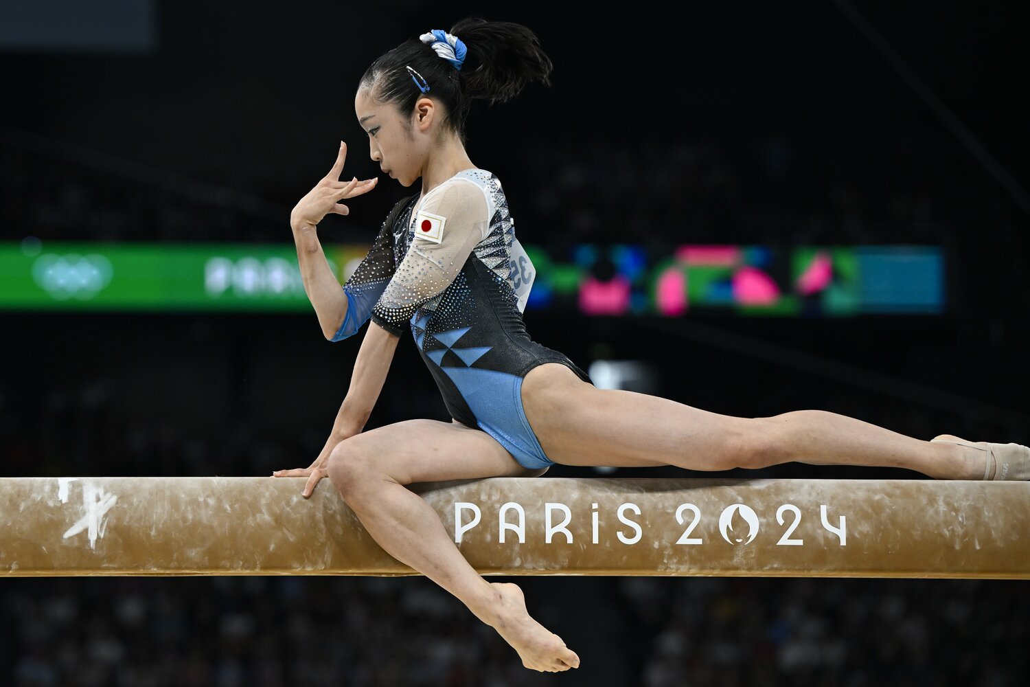 岡村真の平均台　©Asami Enomoto/JMPA