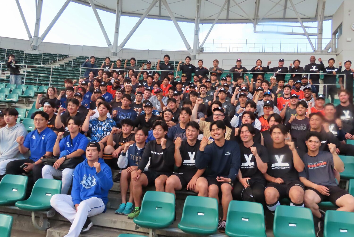 閉会式に集結した選手たち　©Kou Hiroo