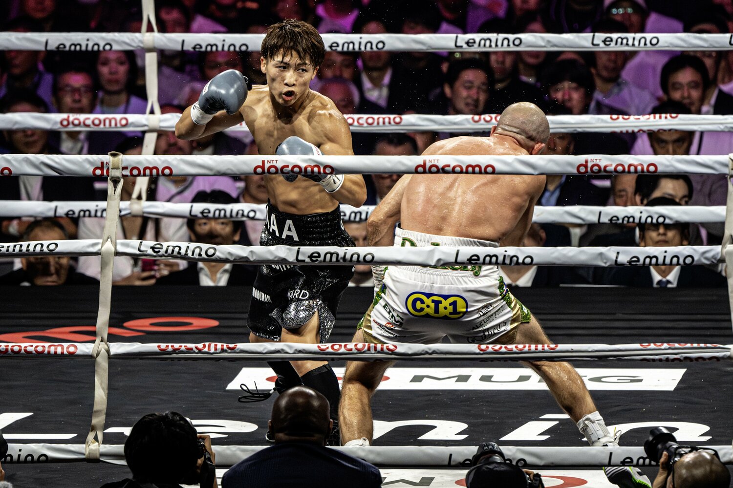 大橋秀行は井上尚弥のフットワークに「ロペスと同じもの」を感じたという　©Takuya Sugiyama