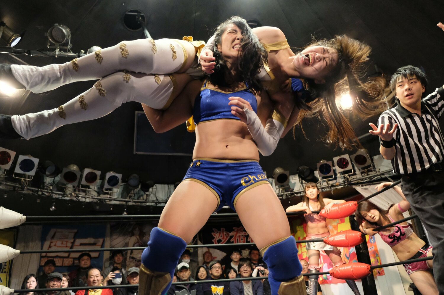 ロビンマスクにあやかったタワーブリッジは初期からの得意技 ©Norihiro Hashimoto