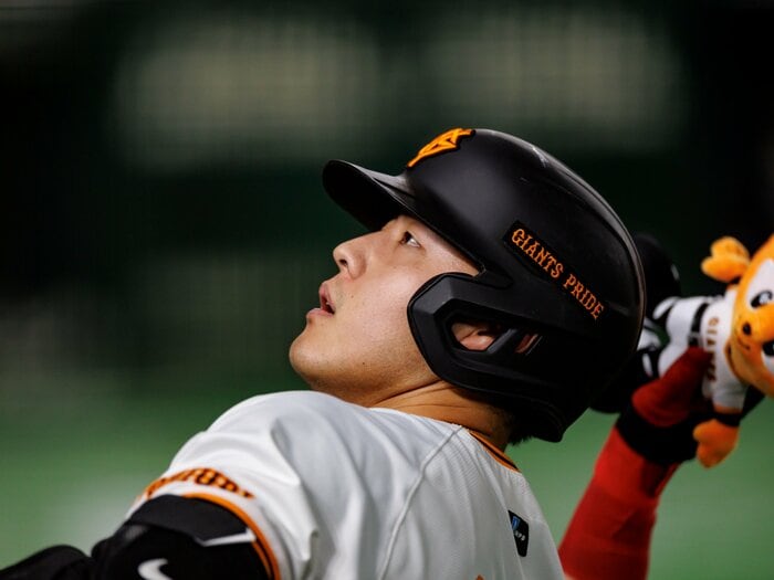 ブルージェイズと4年94億円契約…“日本の主砲”岡本和真の高校恩師が語る規格外「ふくらはぎなんて象みたい」「校舎のガラスが割れてもいいように…」＜Number Web＞ photograph by Hideki Sugiyama