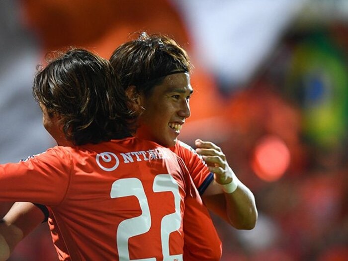 大宮降格回避へ得点量産モード!江坂任の“消えてから決める”技。<Number Web> photograph by N.O.ARDIJA