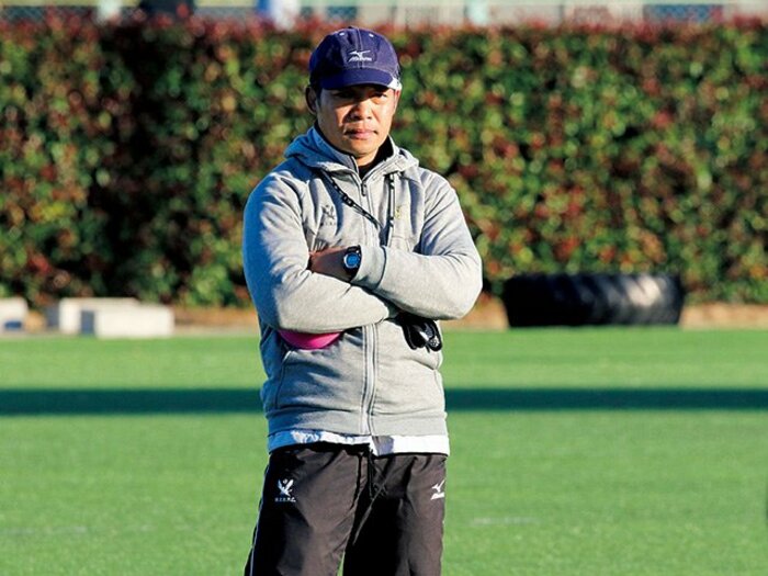豊富な知識と経験を武器に、明治を復活に導く新監督。～帝京、サントリー、エディーを教材に～＜Number Web＞ photograph by Nobuhiko Otomo
